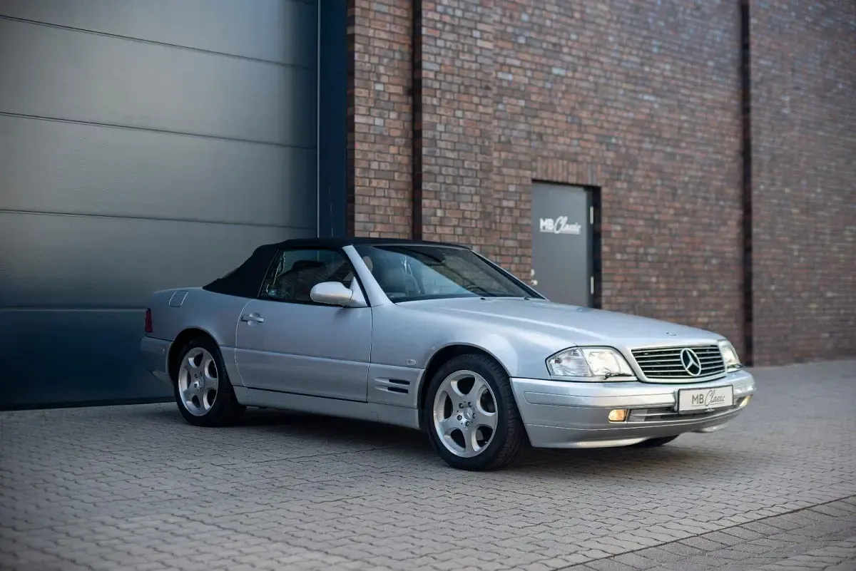 Gebraucht Mercedes SL280 204 PS (150 kW) 1999 Brillantsilber Cabrio