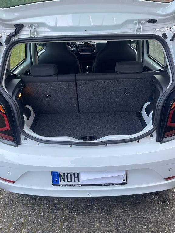 Gebraucht VW e-up! Style 61 kW (83 PS) 2020 Weiß Kleinwagen