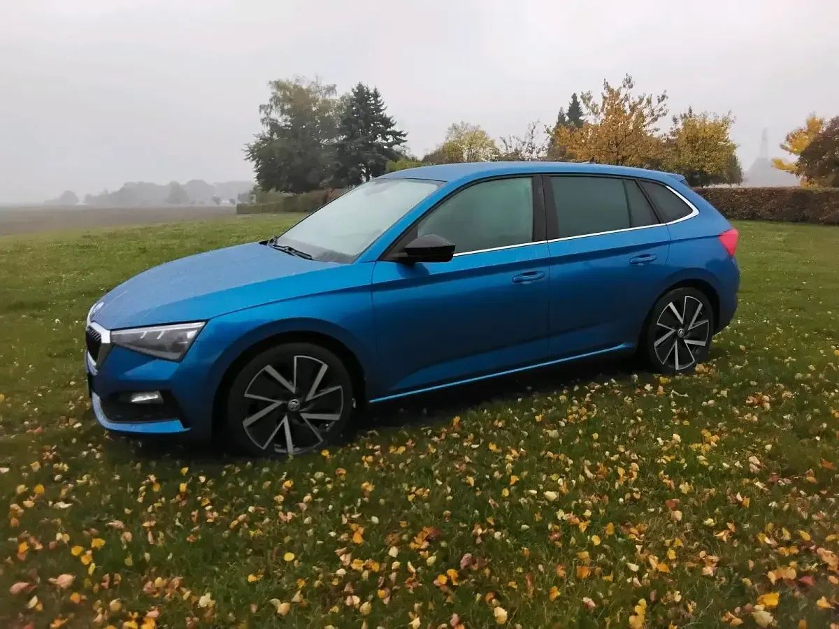 Gebraucht Skoda Scala 150 PS (110 kW) 2020 Blau Kleinwagen