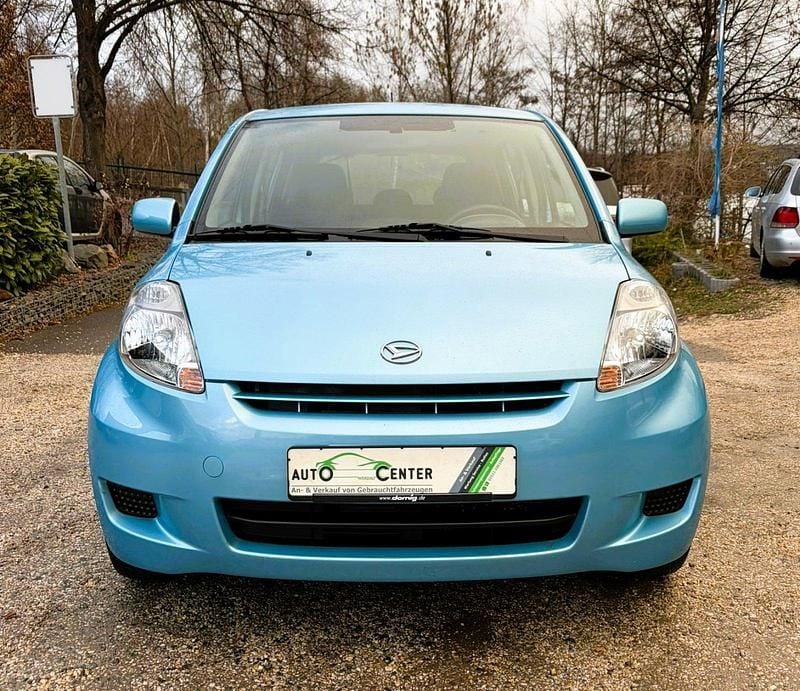 Gebraucht Daihatsu Sirion 70 PS (51 kW) 2008 Blau Kleinwagen