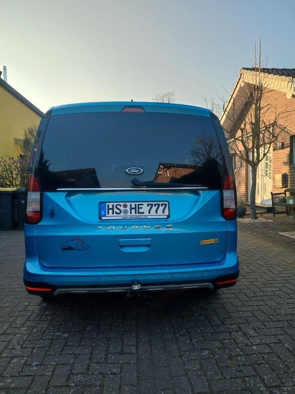 Gebraucht Ford Tourneo Active 122 PS (89 kW) 2023 Blau Van / Kleinbus