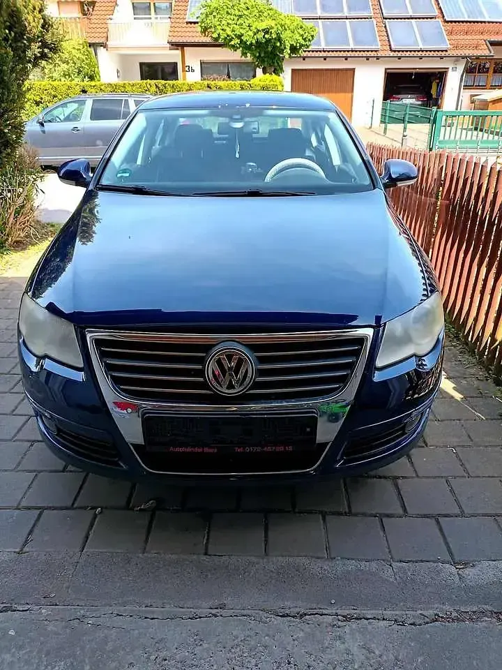 Gebraucht VW Passat Comfortline 150 PS (110 kW) 2006 Blau Limousine