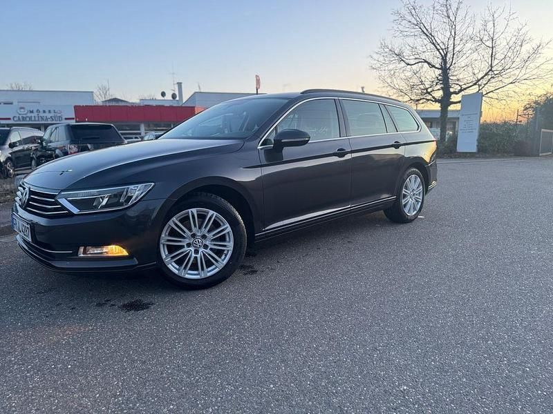 Gebraucht VW Passat Comfortline 120 PS (88 kW) 2017 Kombi