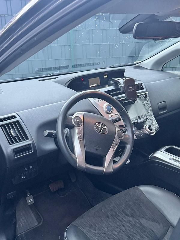 Gebraucht Toyota Prius+ Plus 136 PS (100 kW) 2021 Grau Van / Kleinbus