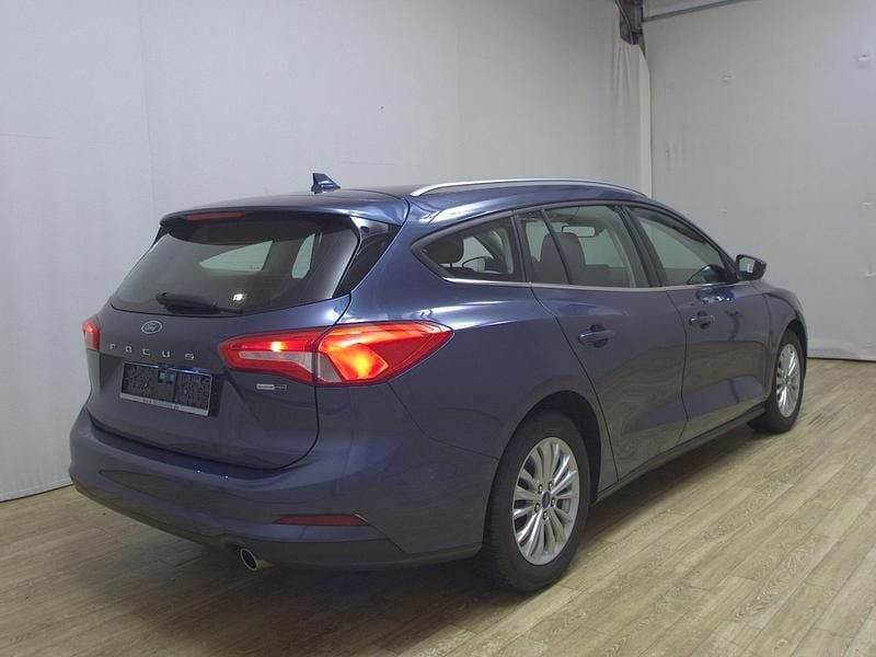 Gebraucht Ford Focus Titanium 125 PS (91 kW) 2021 Blau Kombi
