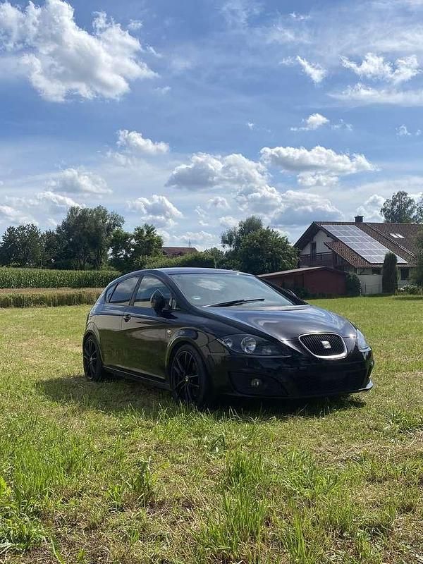 Gebraucht 2009 Seat Leon Comfort Limousine | 1.500 € (Superpreis) - Bild 1/4