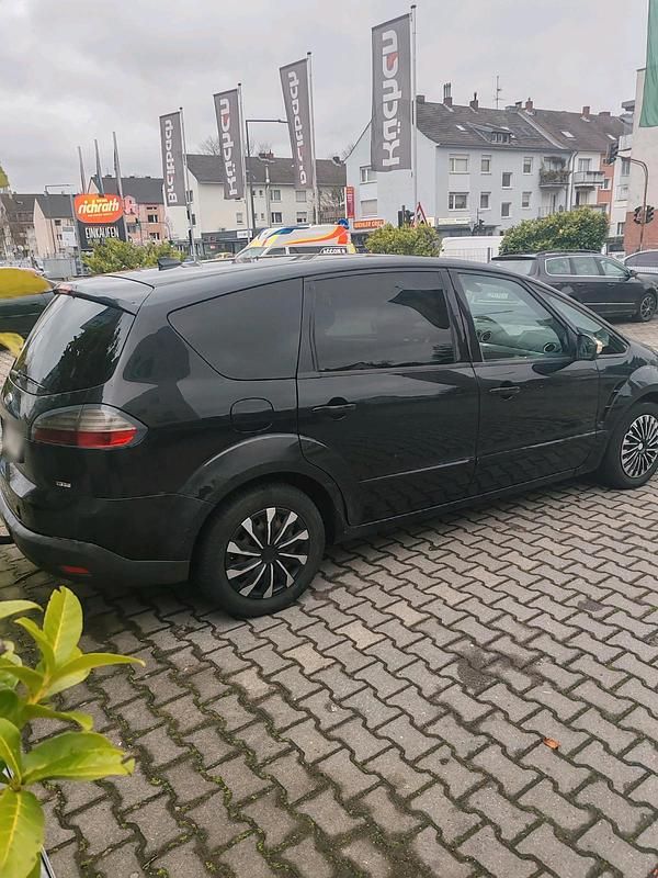 Gebraucht Ford S-MAX 140 PS (102 kW) 2008 Schwarz Van / Kleinbus