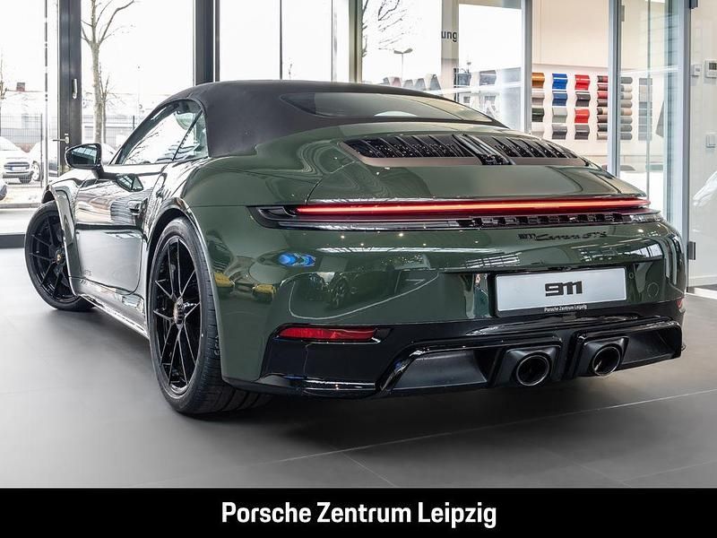 Neu Porsche 911 Carrera Cabriolet 541 PS (397 kW) 2026 Gruen Cabrio