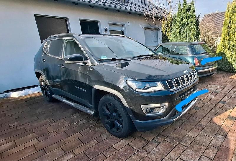 Gebraucht Jeep Compass Limited 140 PS (102 kW) 2018 Schwarz SUV