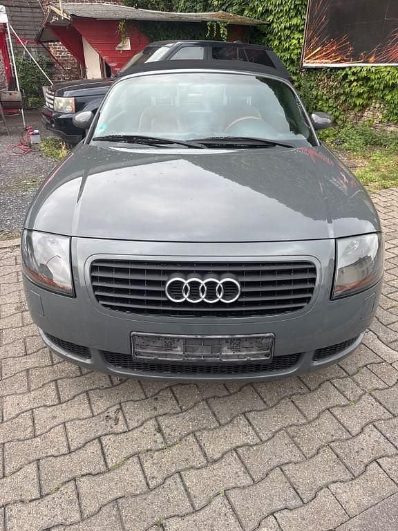 Grau Gebraucht 2001 Audi TT Roadster Sport Cabrio | 3.350 € (Guter Preis) - Bild 1/4