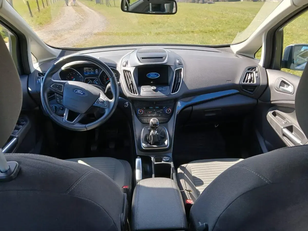 Gebraucht Ford Grand C-Max Titanium 150 PS (110 kW) 2018 Silber Van / Kleinbus