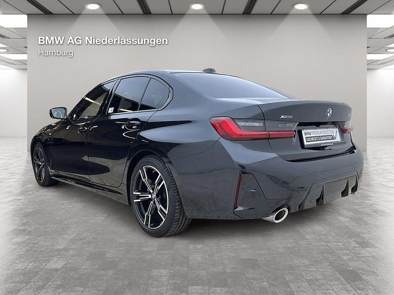 Gebraucht BMW 320 M Sport 190 PS (139 kW) 2025 Schwarz Limousine