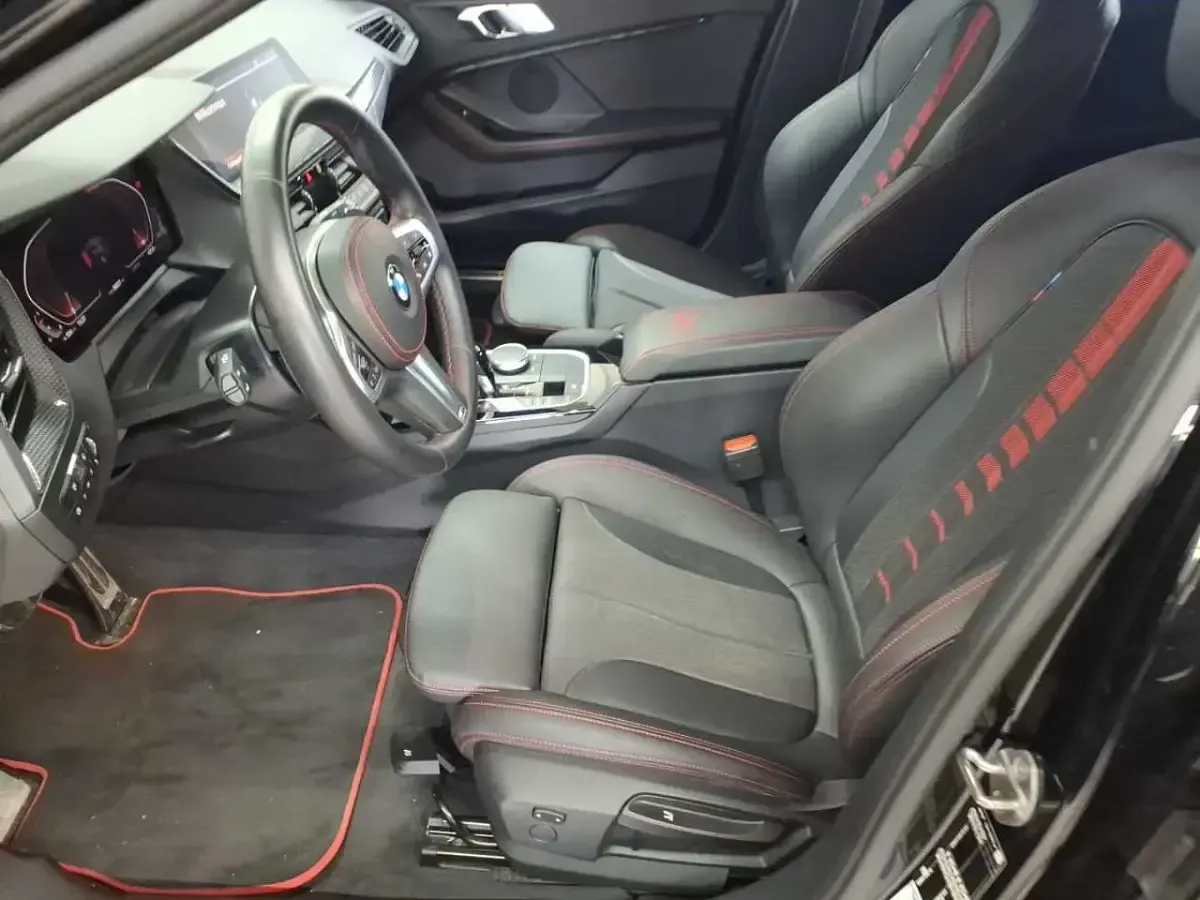 Gebraucht BMW 128 ti Performance 265 PS (194 kW) 2022 Saphirschwarz metallic Kleinwagen