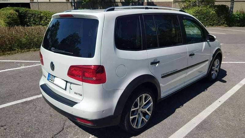 Gebraucht VW Touran Cross 177 PS (130 kW) 2015 Weiß Van / Kleinbus