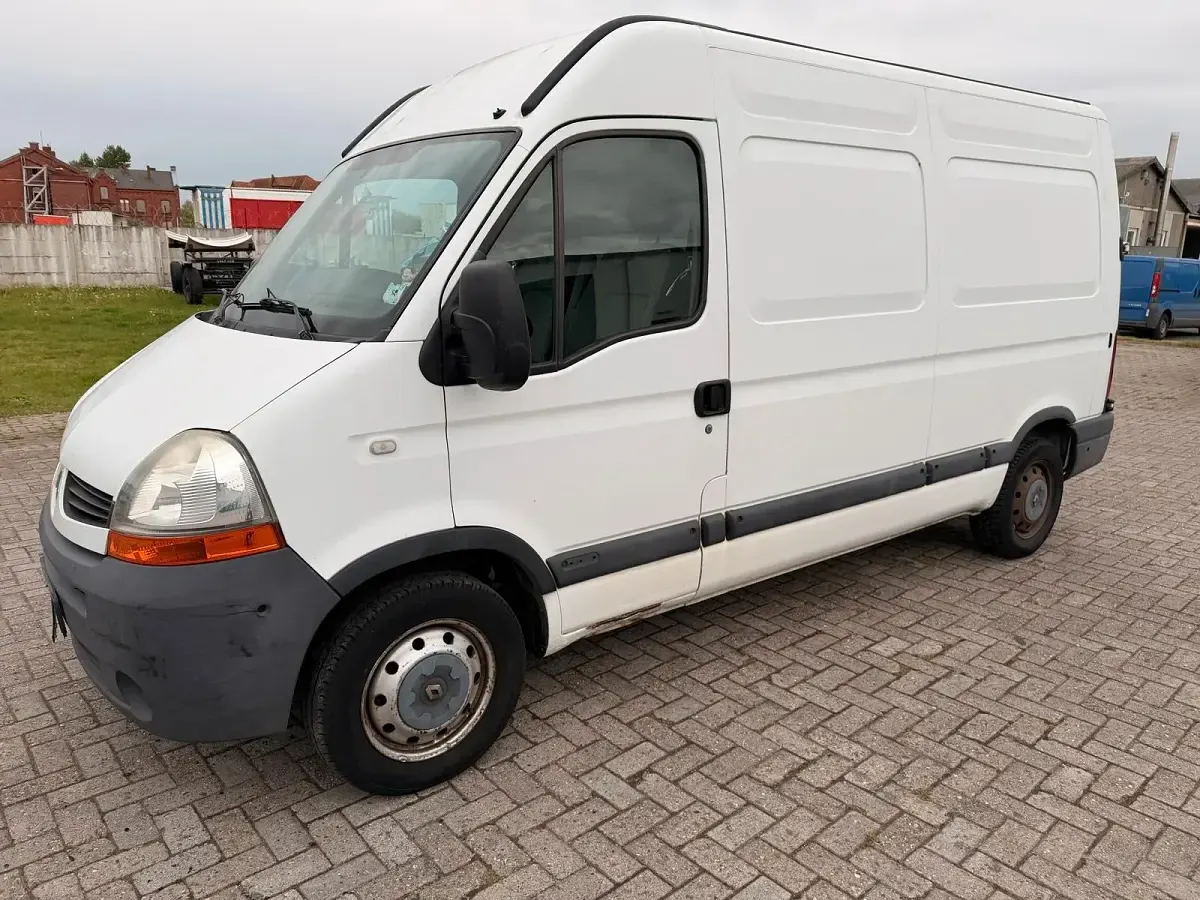 Gebraucht Renault Master 74 PS (54 kW) 2008 Weiß Van / Kleinbus