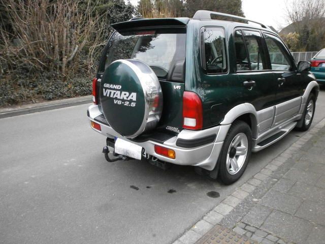 Gebraucht Suzuki Grand Vitara 144 PS (105 kW) 2001 Grün SUV