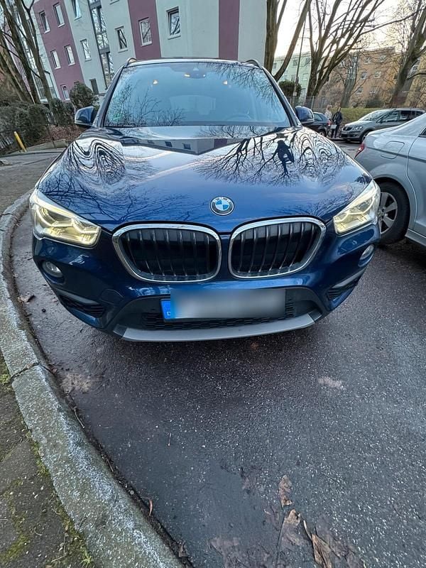 Blau Gebraucht 2016 BMW X1 SUV | 15.500 € (Guter Preis) - Bild 1/4