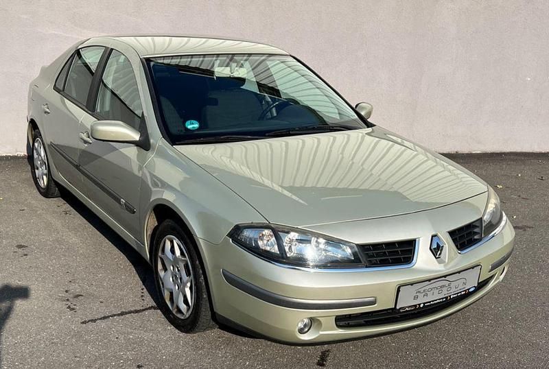 Gebraucht Renault Laguna II 111 PS (81 kW) 2005 Gelb Limousine