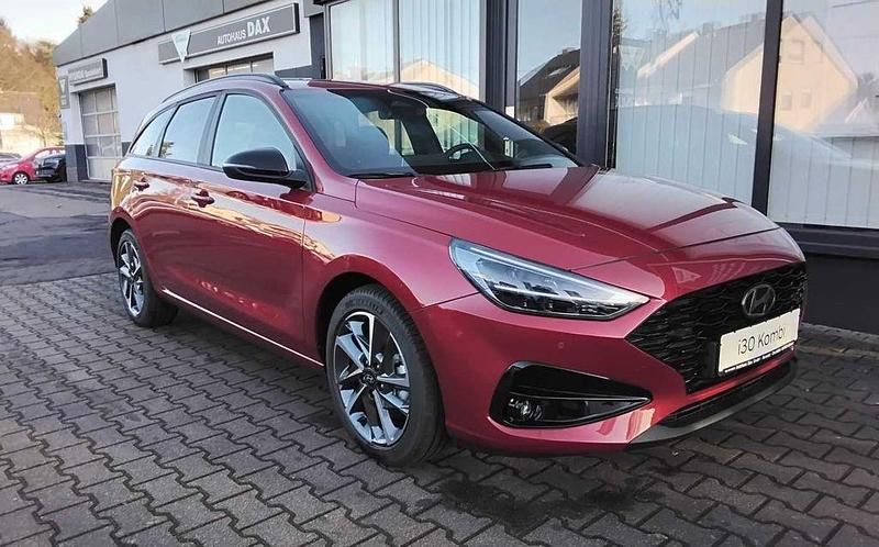 Neu Hyundai i30 101 PS (74 kW) 2025 Rot Kombi