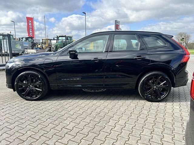 Gebraucht Volvo XC60 Plus 349 PS (256 kW) 2024 Onyx black / SUV