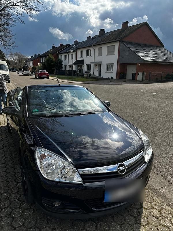 Schwarz Gebraucht 2009 Opel Astra Cabriolet Cabrio | 2.200 € (Superpreis) - Bild 1/4