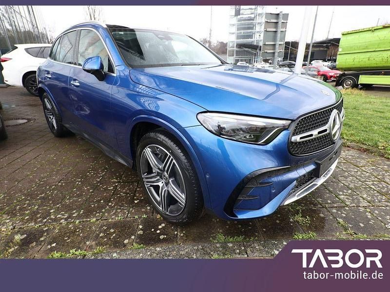 Gebraucht Mercedes GLC200 AMG Line Premium 227 PS (166 kW) 2024 Blau SUV