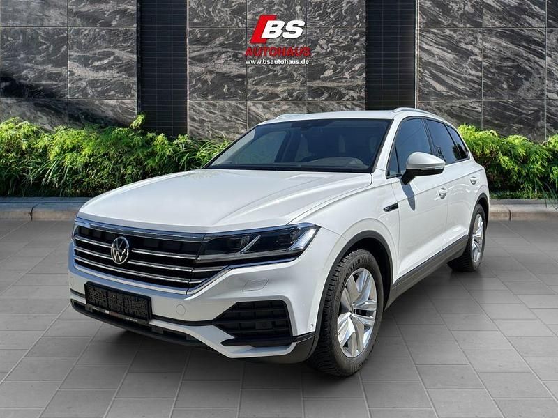 Oryx white motherofpearl eff Gebraucht 2022 VW Touareg SUV | 41.990 € (Guter Preis) - Bild 1/4