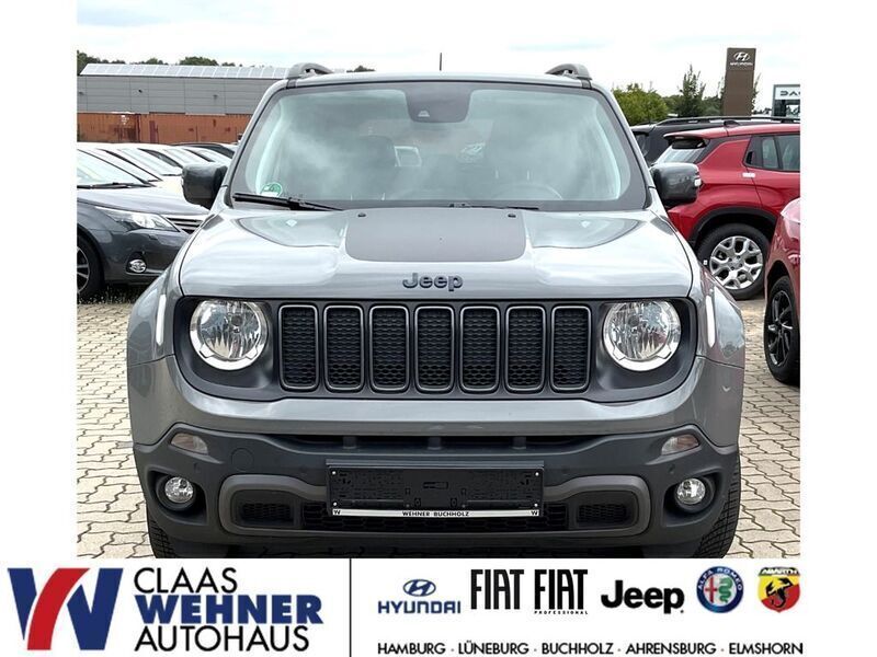 Grau Gebraucht 2022 Jeep Renegade Trailhawk SUV | 32.490 € (Teuer) - Bild 1/4