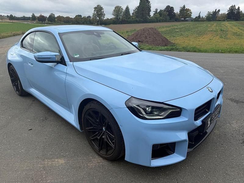 Blau Gebraucht 2024 BMW M2 Performance Coupé | 58.500 € (Superpreis) - Bild 1/4
