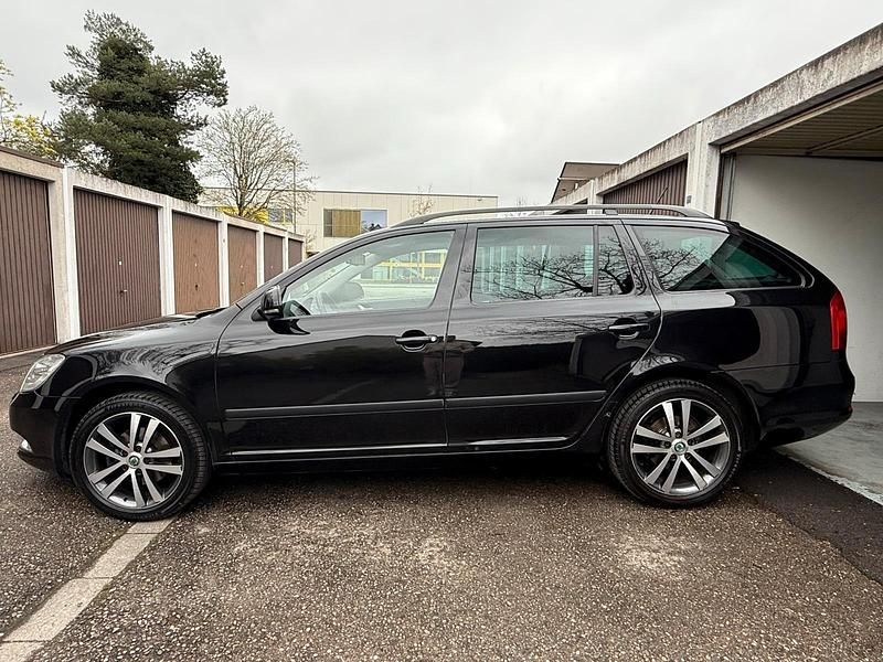Gebraucht Skoda Octavia 160 PS (117 kW) 2013 Schwarz Kombi