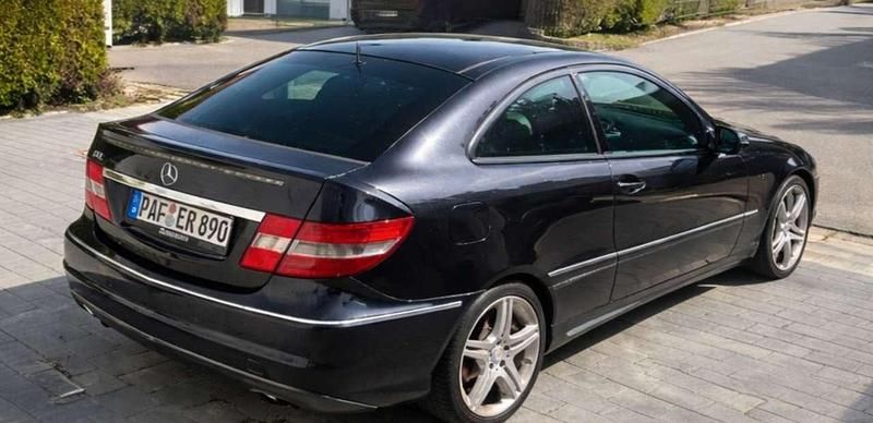 Gebraucht Mercedes CLC230 204 PS (150 kW) 2008 Schwarz Kleinwagen
