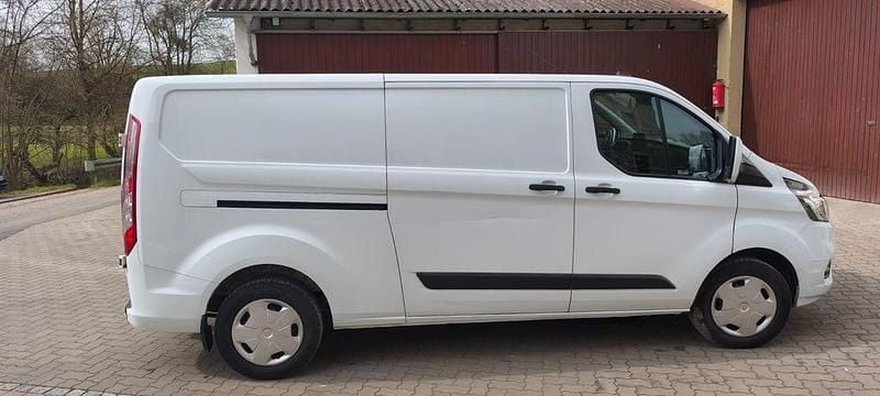 Gebraucht Ford Transit Custom 131 PS (96 kW) 2021 Weiß Van / Kleinbus
