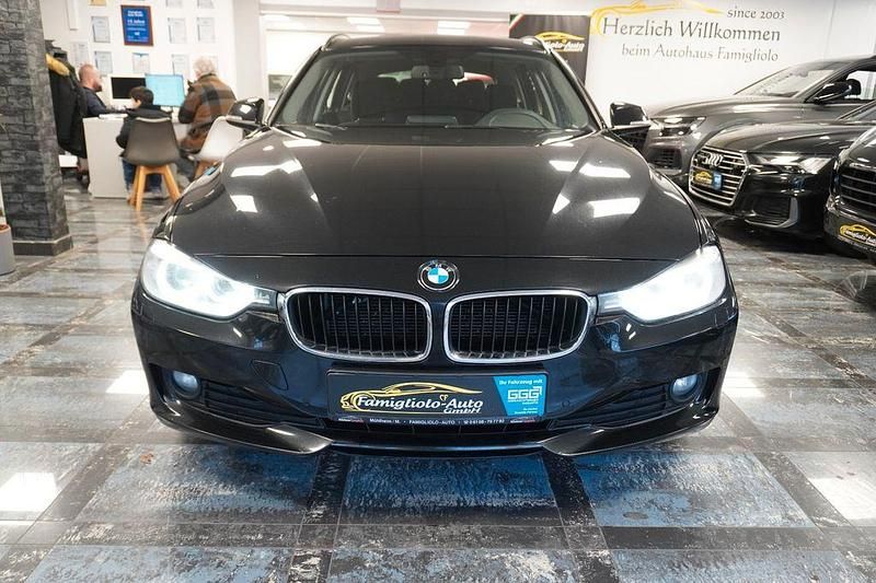 Gebraucht BMW 320 Comfort Edition 184 PS (135 kW) 2012 Schwarz Kombi