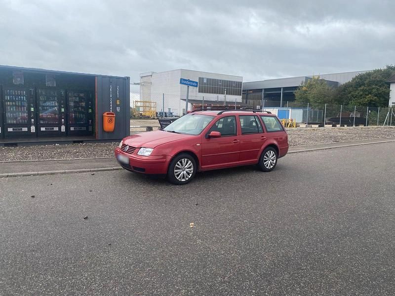 Gebraucht VW Bora 131 PS (96 kW) 2001 Rot Kombi