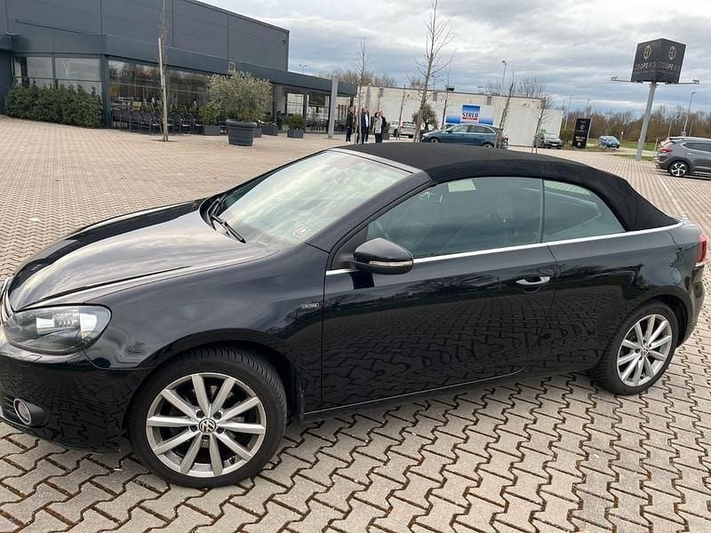 Gebraucht VW Golf Cabriolet LOUNGE 110 PS (80 kW) 2015 Schwarz Cabrio