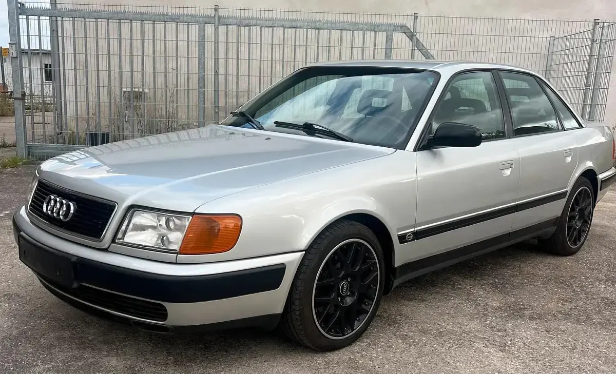 Gebraucht Audi 100 115 PS (84 kW) 1994 Silber Limousine