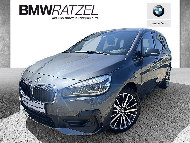 Grau Gebraucht 2020 BMW 218 Gran Tourer Advantage Van / Kleinbus | 16.930 € (Guter Preis) - Bild 1/4