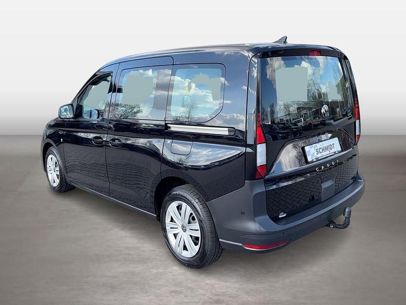 Gebraucht VW Caddy Basis 122 PS (89 kW) 2021 Schwarz Van / Kleinbus