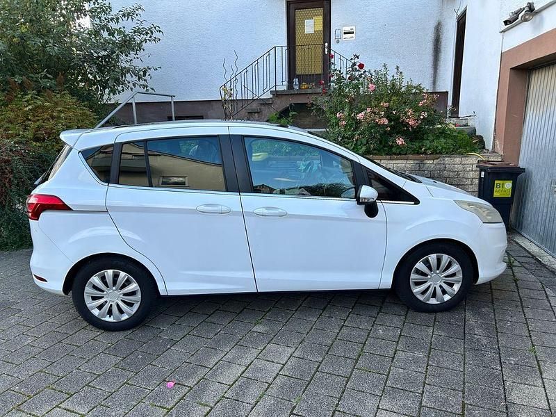 Weiß Gebraucht 2014 Ford B-MAX SYNC Edition Van / Kleinbus | 6.300 € (Fairer Preis) - Bild 1/4