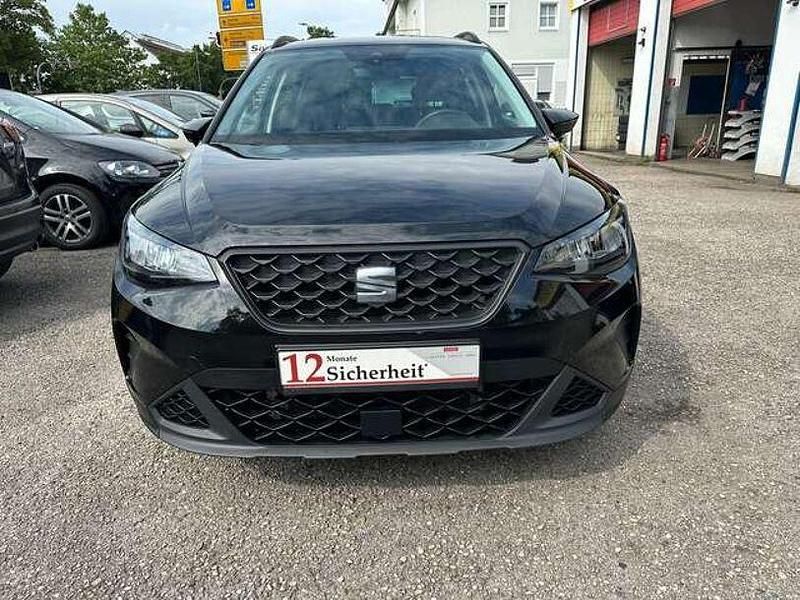 Mitternachtsschwarz metallic Gebraucht 2023 Seat Arona Style SUV | 19.990 € (Fairer Preis) - Bild 1/4