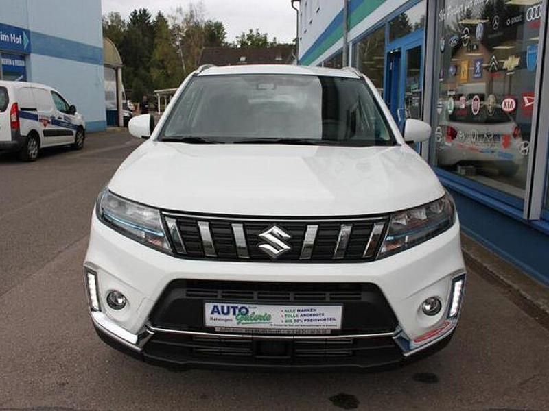 Gebraucht Suzuki Vitara Comfort 129 PS (94 kW) 2022 Weiß SUV