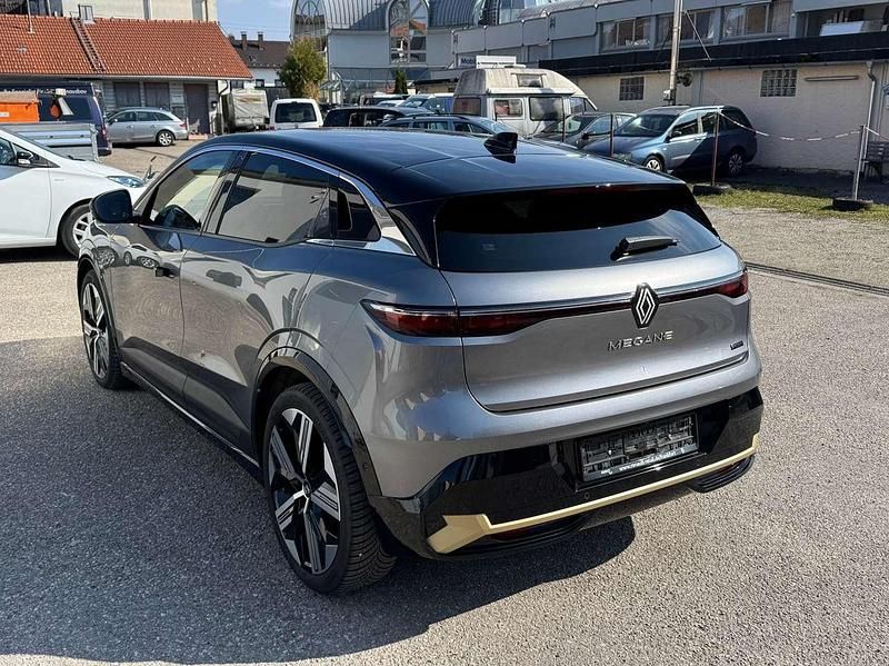 Gebraucht Renault Megane E-Tech Iconic 160 kW (218 PS) 2023 Grau kqg + schwarz gne Limousine