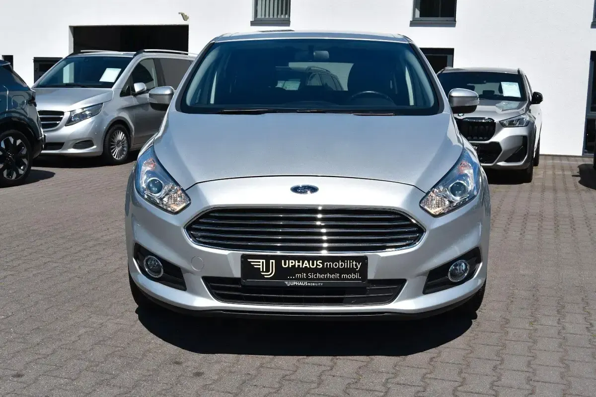 Gebraucht Ford S-MAX Trend 160 PS (117 kW) 2017 Silber Van / Kleinbus