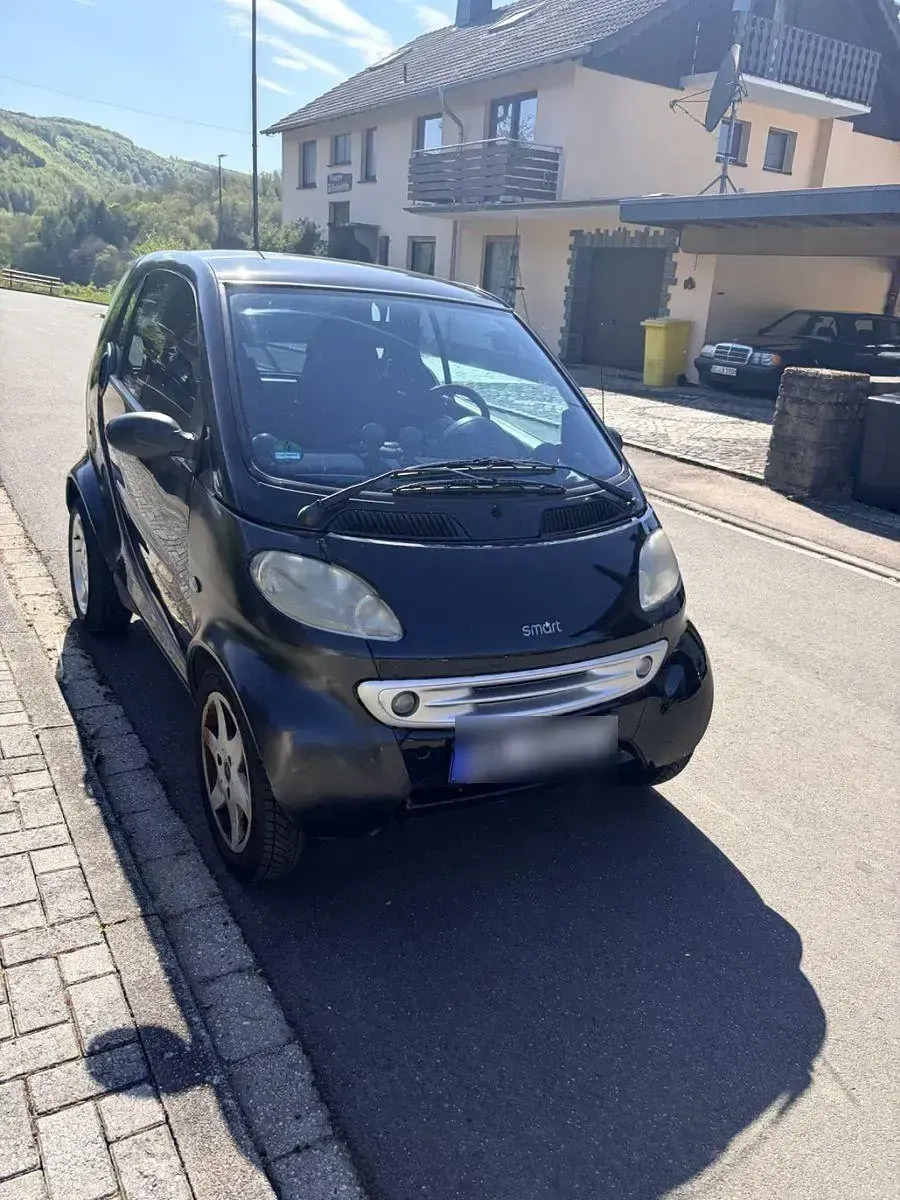 Gebraucht Smart ForTwo Coupé 61 PS (44 kW) 2001 Schwarz Coupé