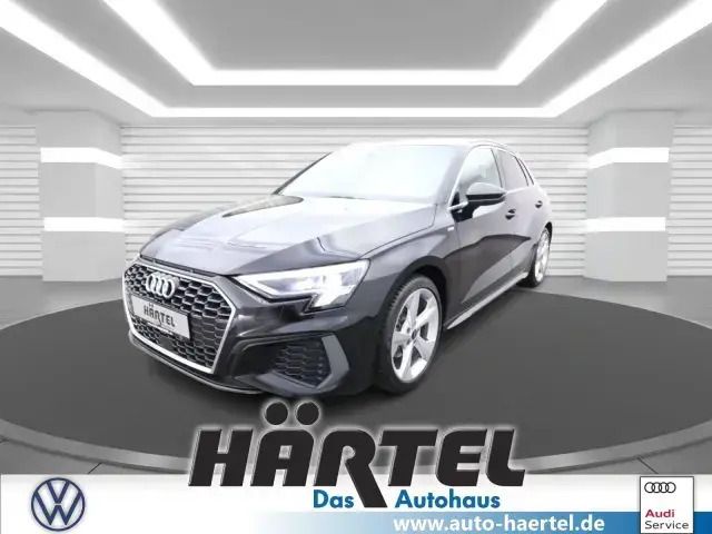 Mythosschwarz (schwarz) Gebraucht 2023 Audi A3 S-Line Limousine | 29.200 € (Fairer Preis) - Bild 1/4