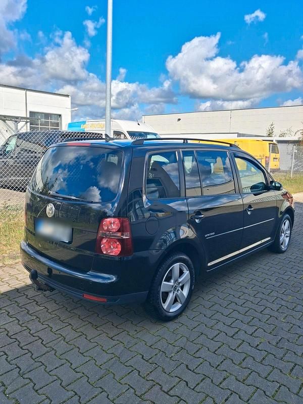 Gebraucht VW Touran 140 PS (102 kW) 2007 Schwarz Van / Kleinbus