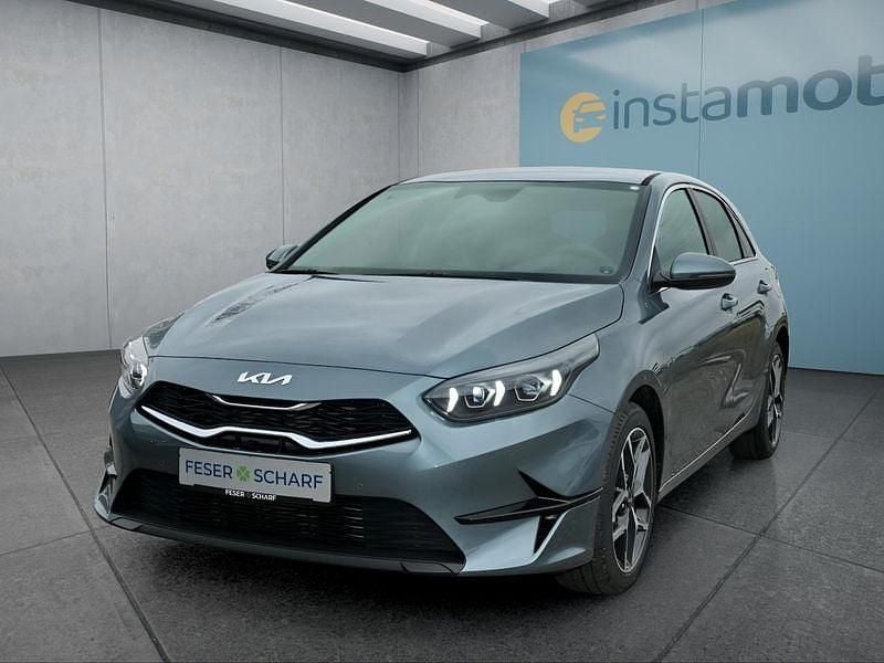 Grau Neu 2025 Kia Ceed Kleinwagen | 25.999 € (Fairer Preis) - Bild 1/4