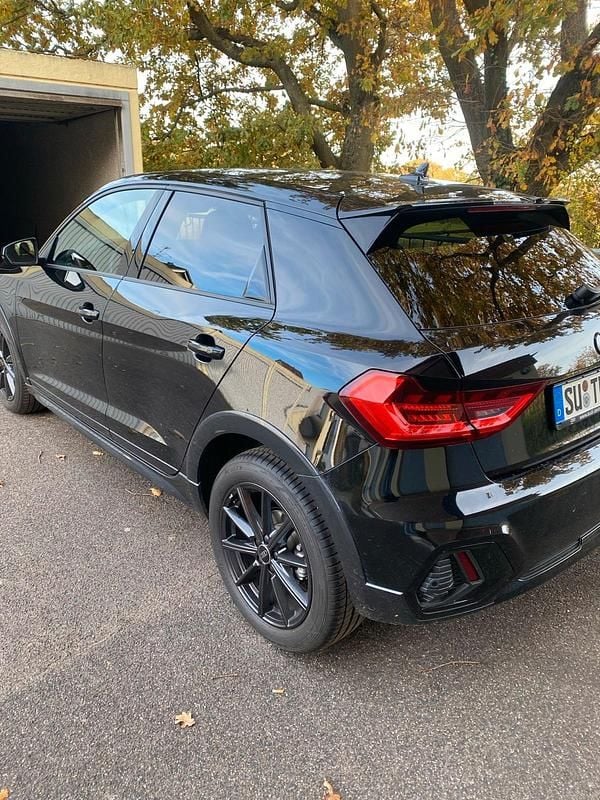 Gebraucht Audi A1 150 PS (110 kW) 2025 Schwarz SUV