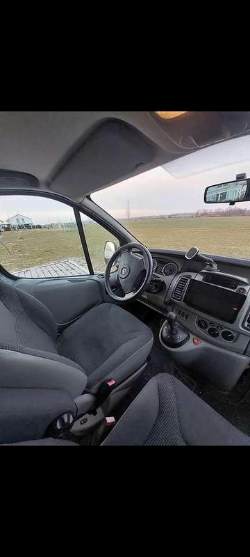Gebraucht Opel Vivaro 146 PS (107 kW) 2009 Schwarz Van / Kleinbus