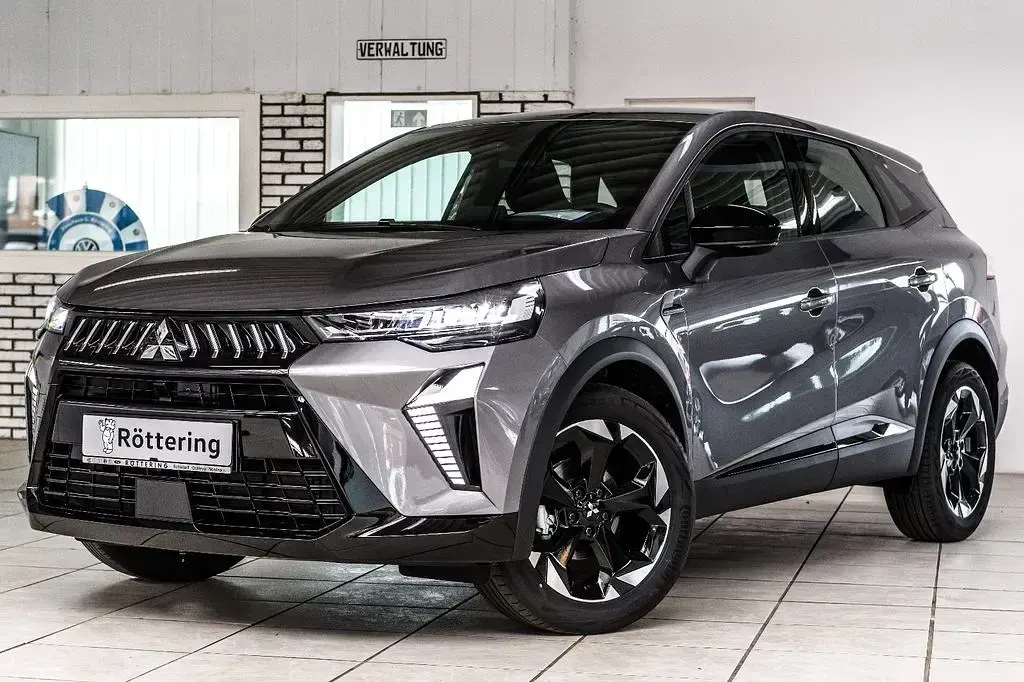 Neu Mitsubishi Grandis Diamant Edition 141 PS (103 kW) 2025 Grau SUV